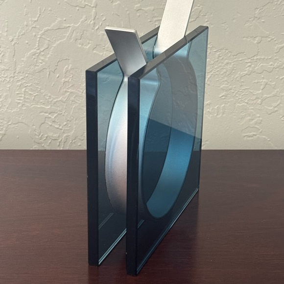 MOMA x Peter Hewitt Square Ribbon Vase Blue Glass Postmodern - Picture 3 of 7